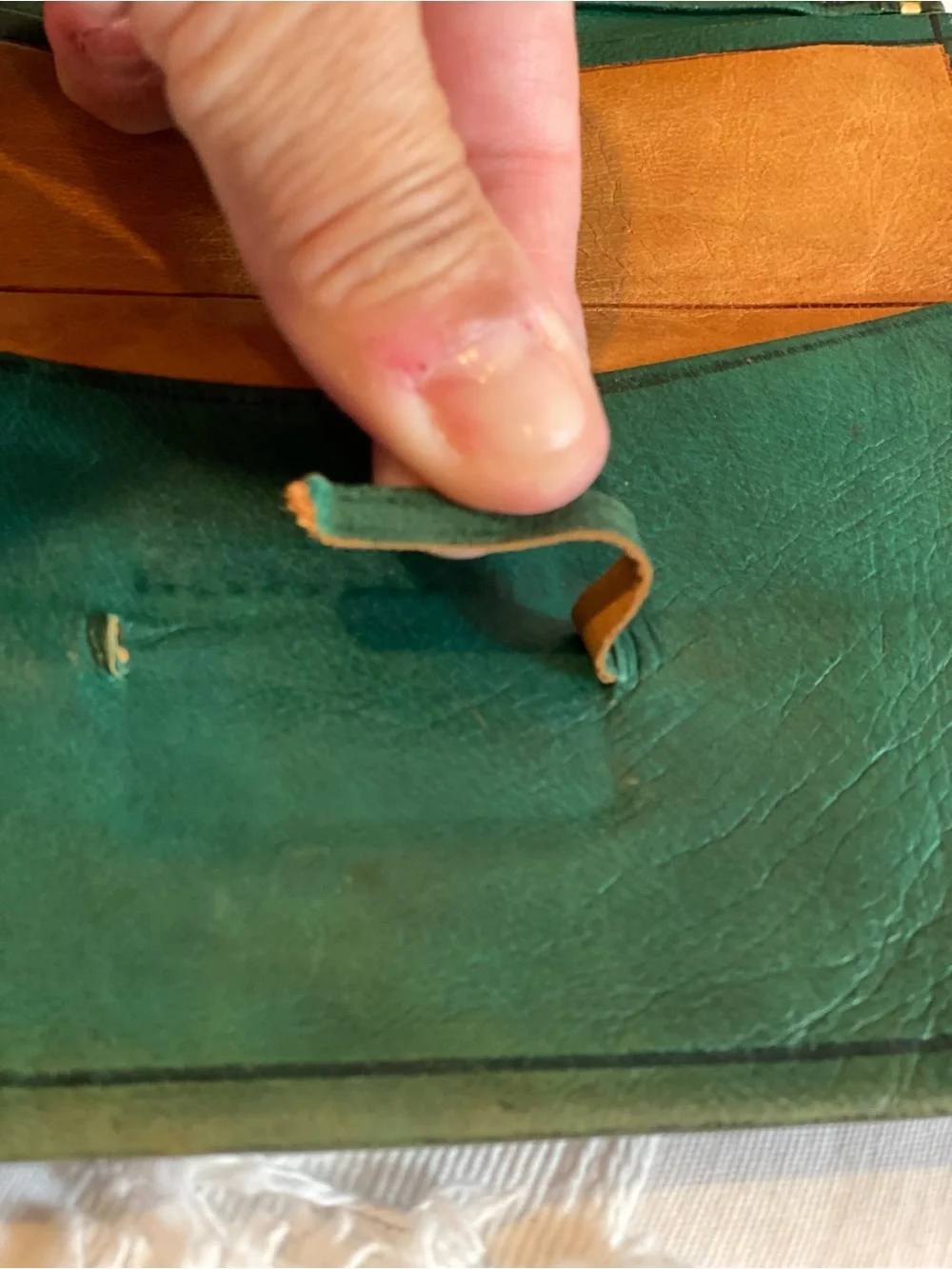Vintage embossed Green Embossed Leather Wallet